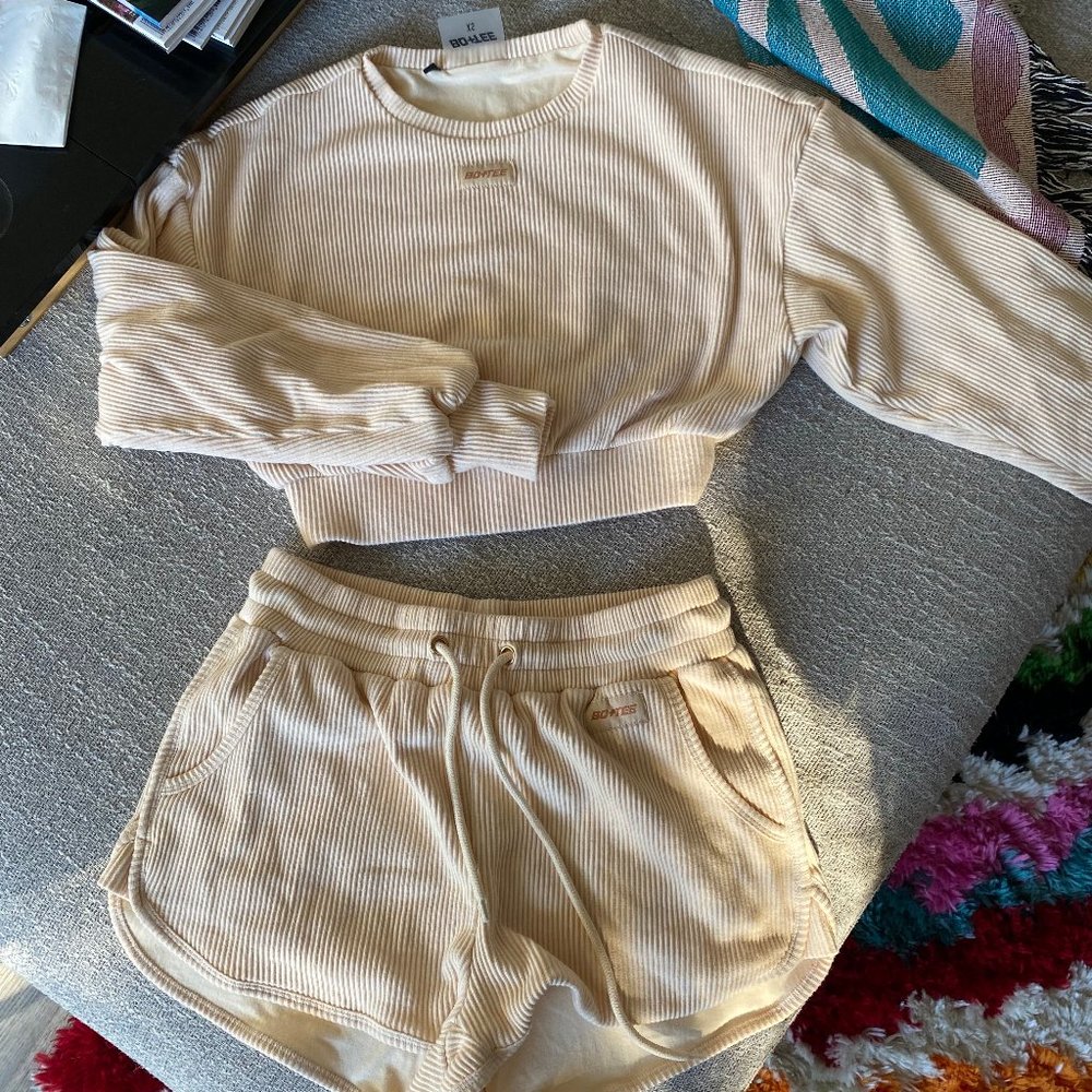 NEVER WORN Bo+Tee Matching Sweat/Lounge Set